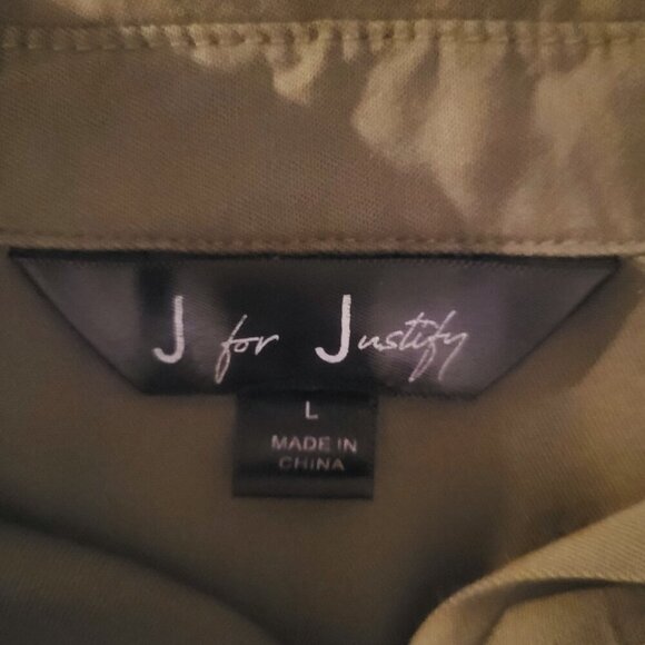 J for Justify Women's Olive Short Sleeve Button-Up Blouse - Size L - Picture 6 of 9